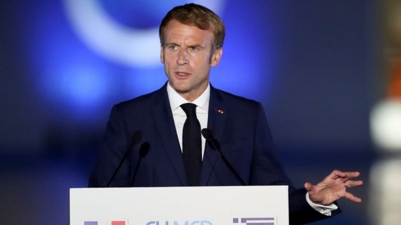 Macron aseguró que Putin le garantizó que “no habrá escalada” en Ucrania