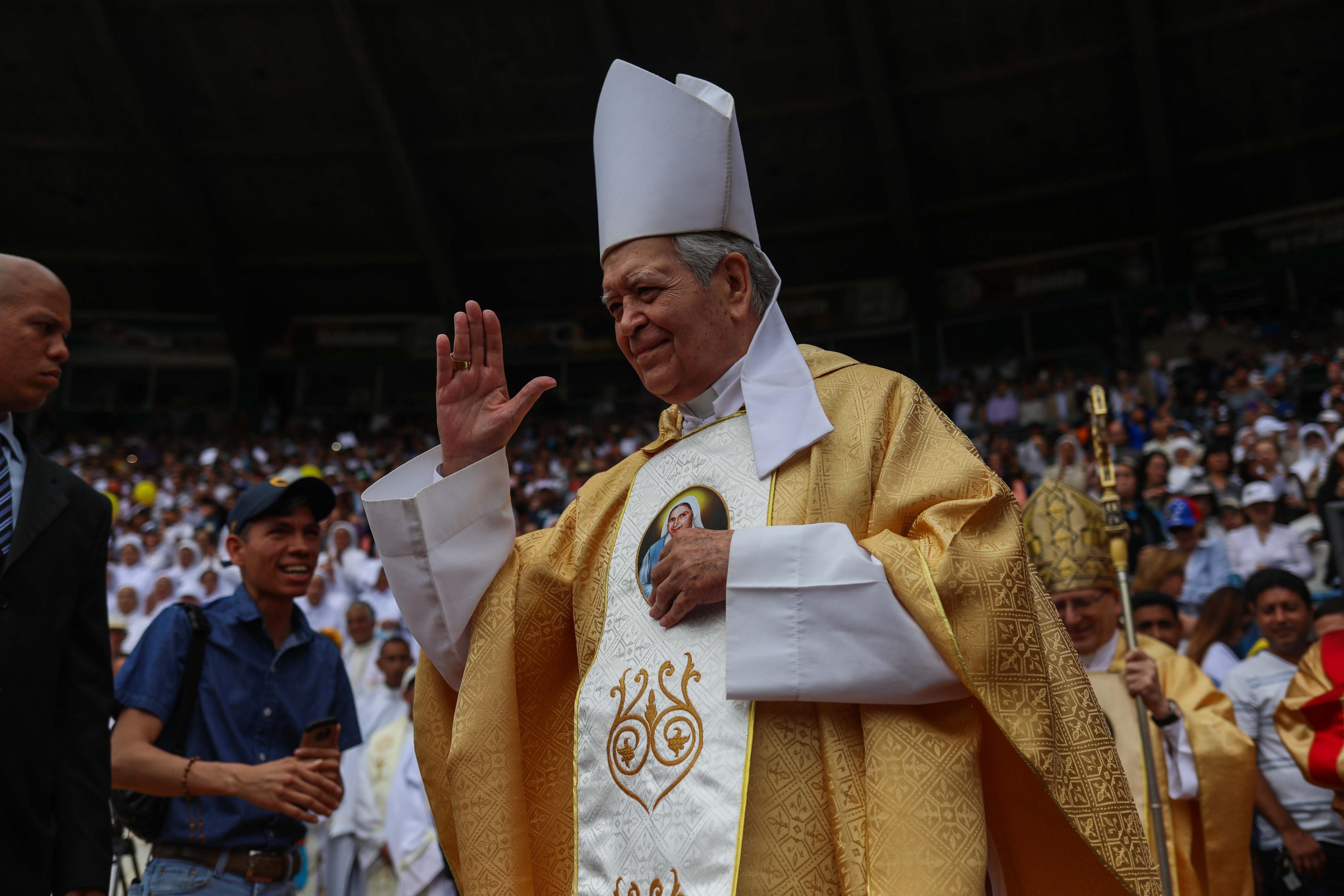 Restos del Cardenal Urosa Savino fueron inhumados en la Catedral de Caracas