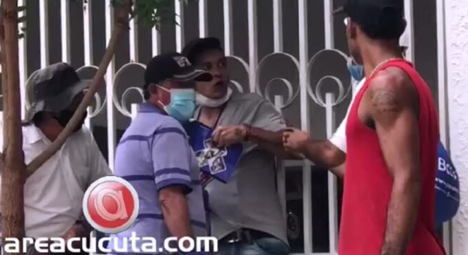 Recicladores venezolanos aprehendieron a un ladrón en Cúcuta (Video)