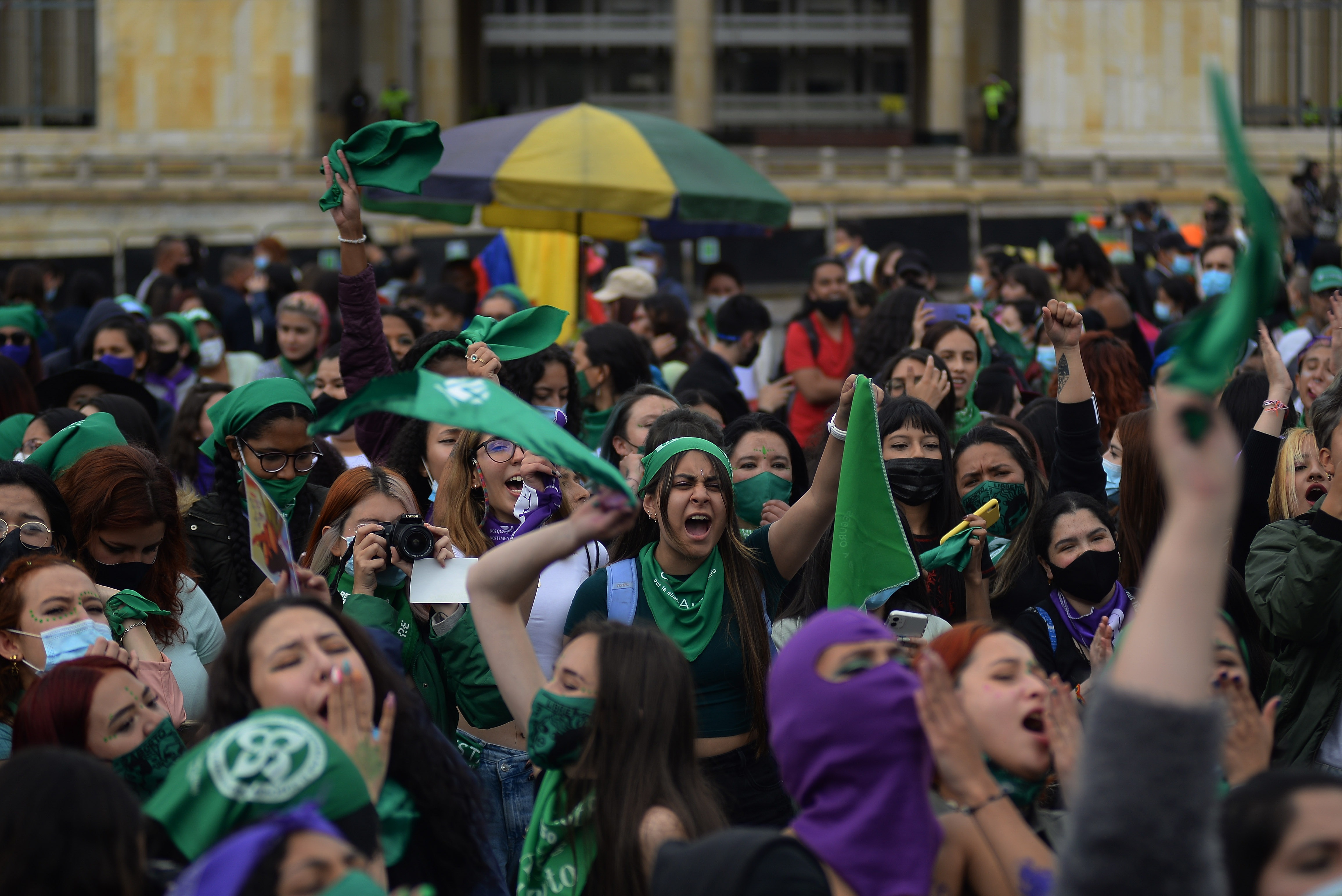 Colombianas protestaron para exigir aborto legal y sin exclusión (Fotos)