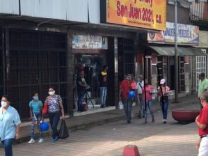 Comercios bajan santamarías tras incremento de 2000% en tarifas de luz y agua en Guárico