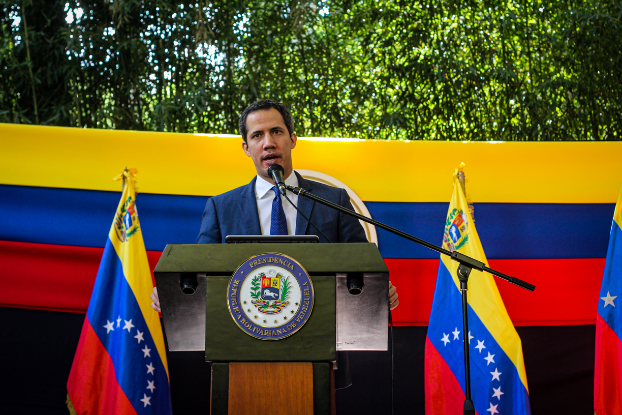 “El régimen se expone como lo que es, una vulgar dictadura”: Guaidó tras decisión del TSJ en Barinas