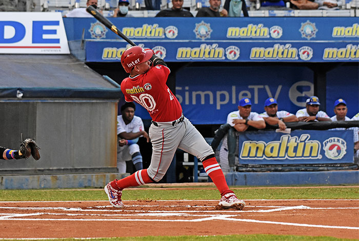 Cardenales cortaron la racha de victorias de los Navegantes