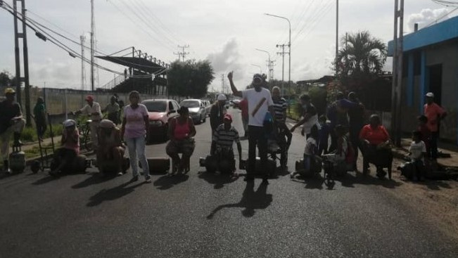 Vecinos de Tucupita protestaron por falta de gas doméstico este #17Nov