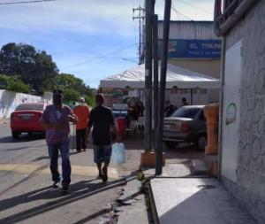 Violando la Constitución: Chavismo instala “puntos rojos” en las cercanías de los centros electorales de Vargas