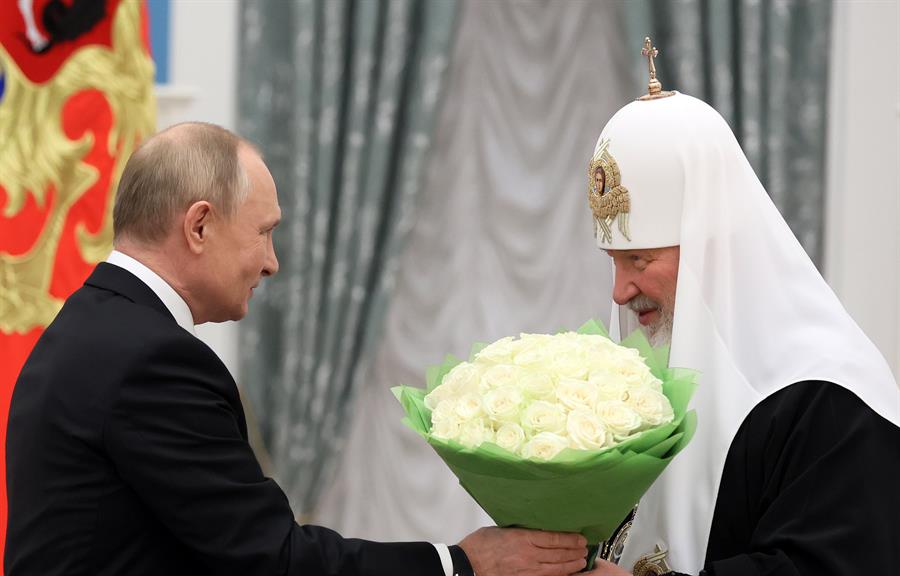 Putin concedió la orden de San Andrés, máxima condecoración estatal al patriarca ruso Kiril