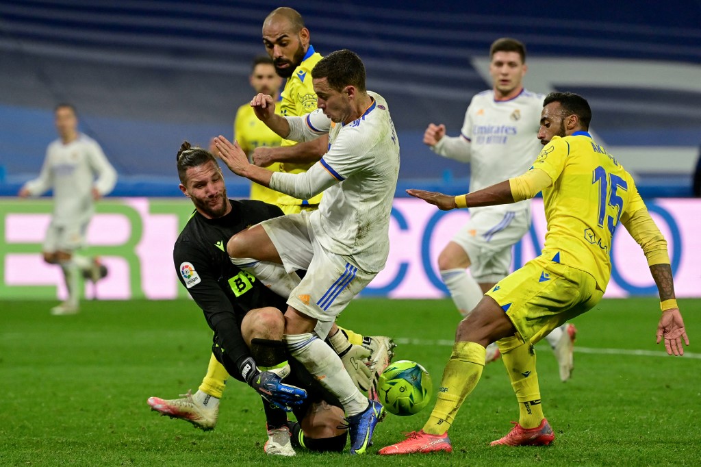 Real Madrid no pudo con el muro defensivo del Cádiz