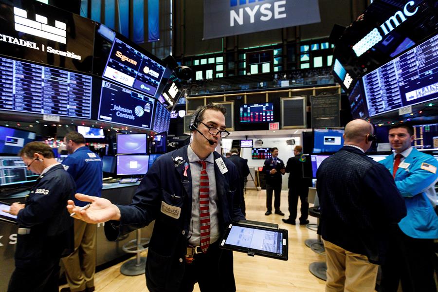 Wall Street abre en negativo y el Dow Jones baja un 1,41 %