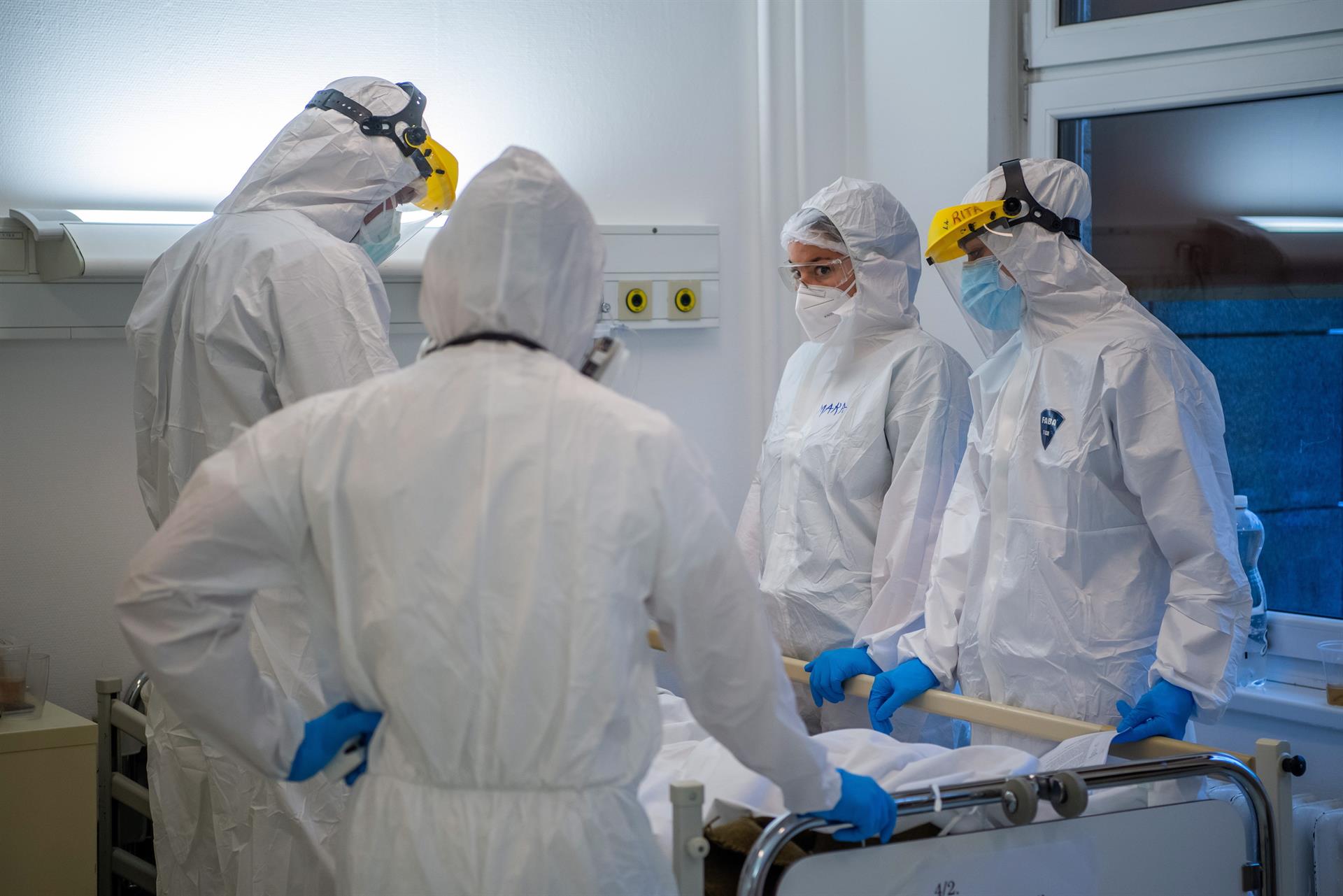 Hungría detecta primeros casos de “flurona”, la mezcla de gripe y coronavirus