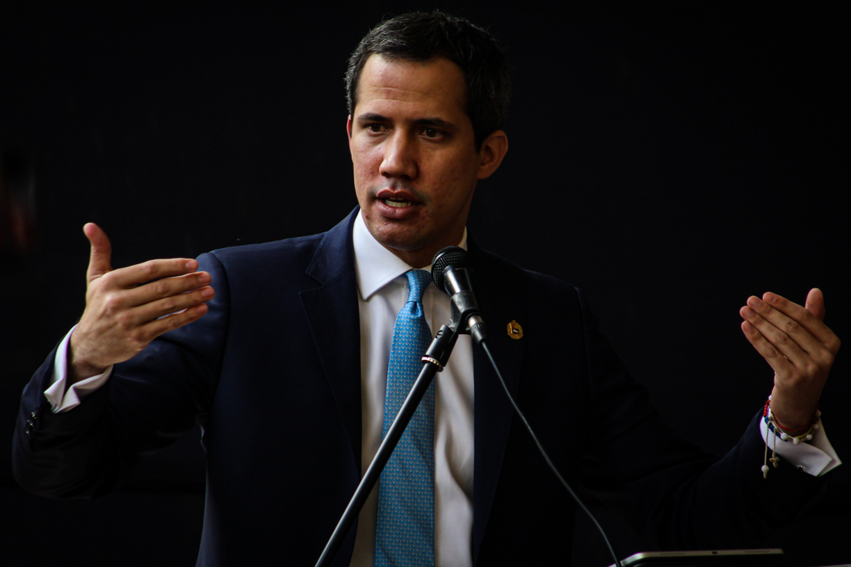 Guaidó recordó que el régimen de Maduro censura y fomenta la autocensura de medios y periodistas