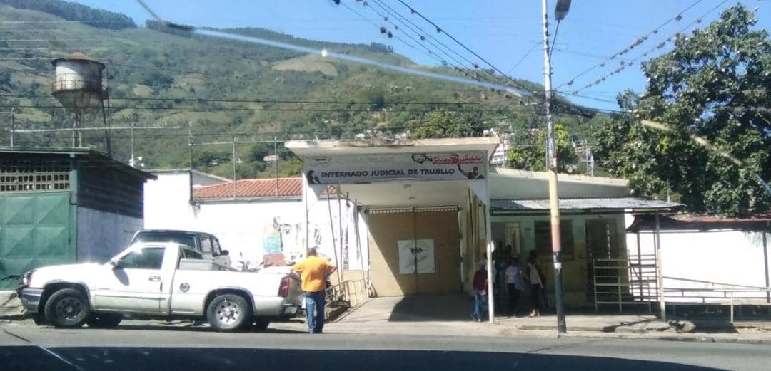 Huyó en el autobús de la visita conyugal a Maracaibo tras fugarse del Internado Judicial de Trujillo