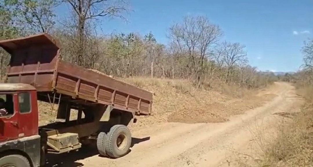 ¿Y el régimen qué hace? Productores guariqueños culminaron vialidad en el municipio Monagas