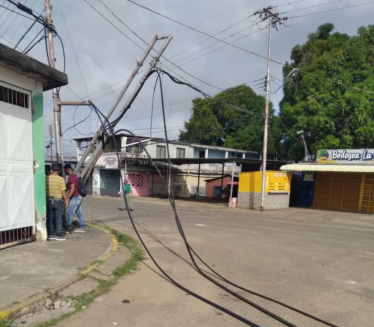 ¡Incomunicadas! Así están 905 familias en San Félix después que una gandola destrozó postes con cableado