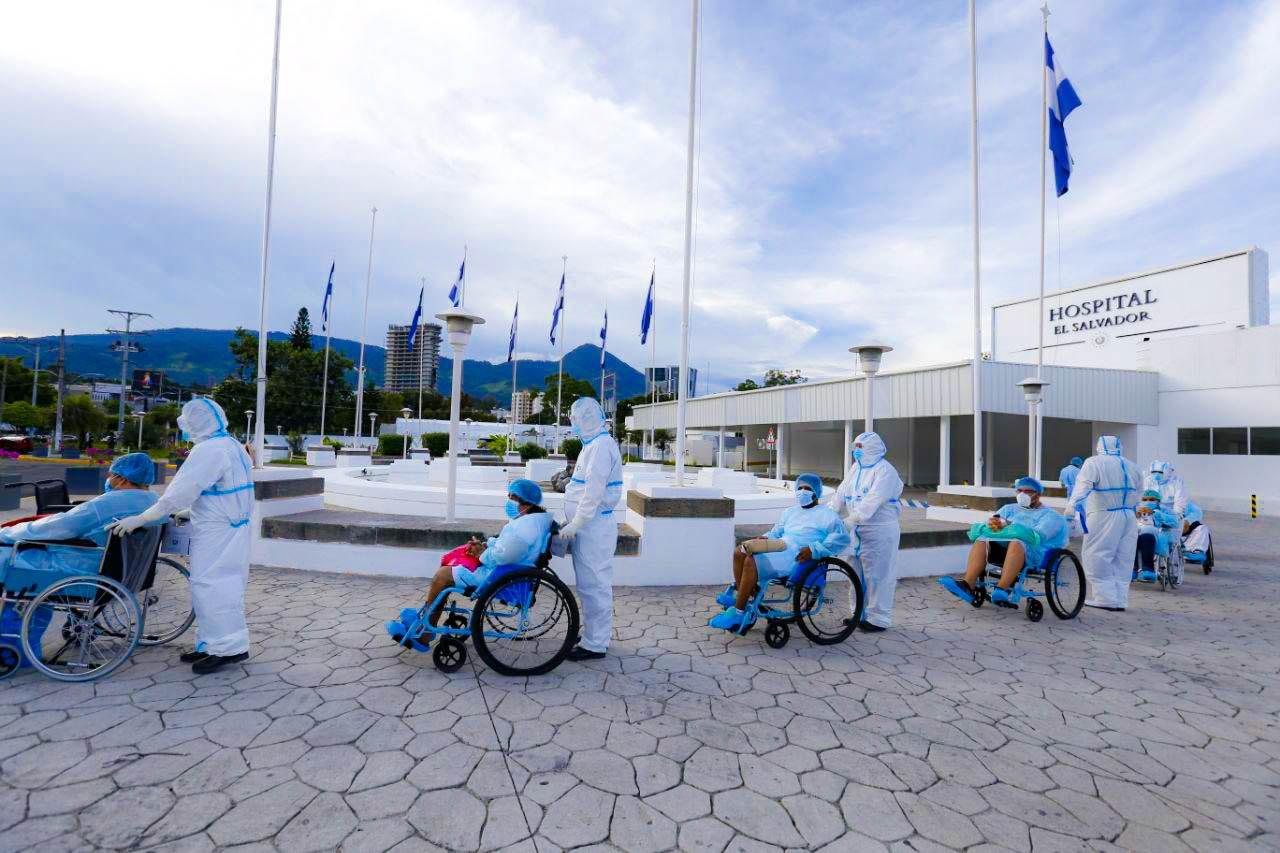 Gremio médico aseguró que El Salvador “está en una situación difícil” debido al aumento de casos de Covid-19