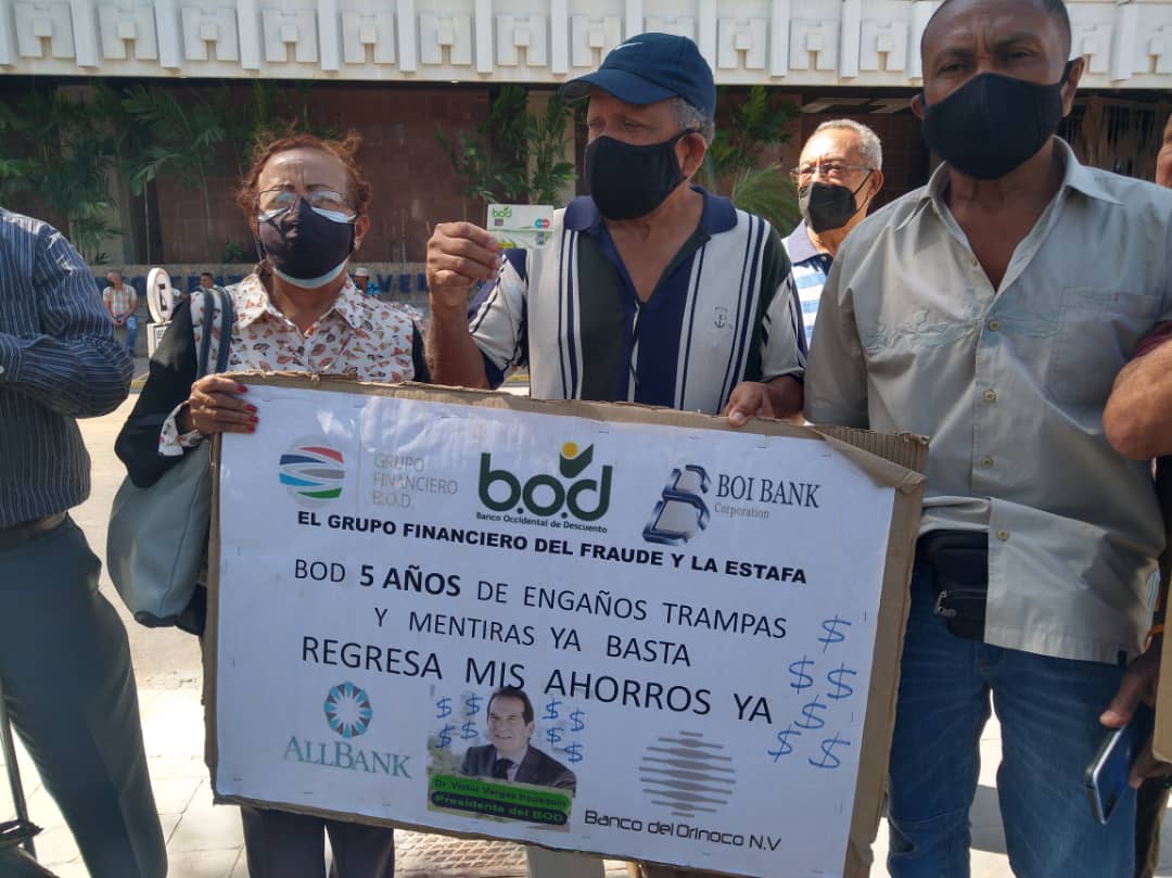 Ahorristas del BOD entran en pánico por “corralito” que limita transacciones a 30 bolívares por día