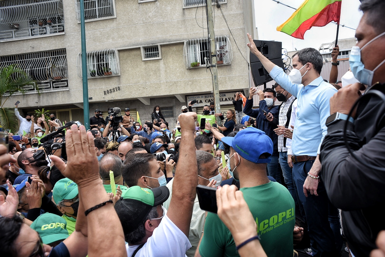 Guaidó: Maduro, por más que te escondas tienes fecha de vencimiento; y Venezuela de renacimiento (VIDEO)