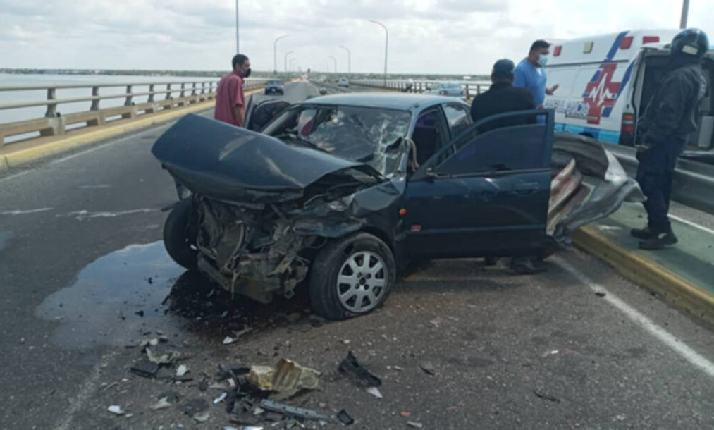 Fuerte choque en el Puente Sobre el Lago dejó múltiples heridos