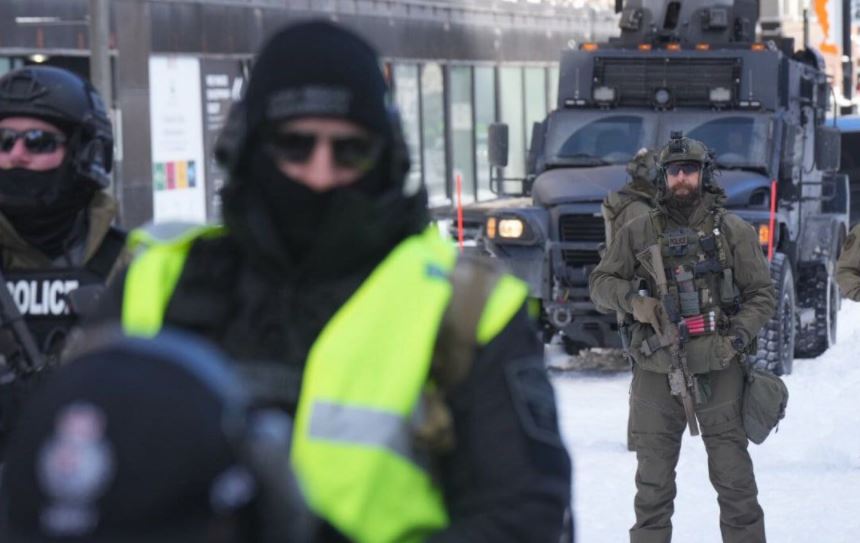 Detuvieron a más de cien manifestantes tras intervención policial en Canadá