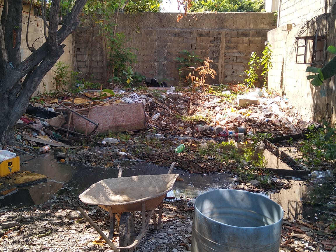 Anzoátegui: Vecinos de Barrio Sucre, nadando en aguas negras ligando “no pescar” paludismo