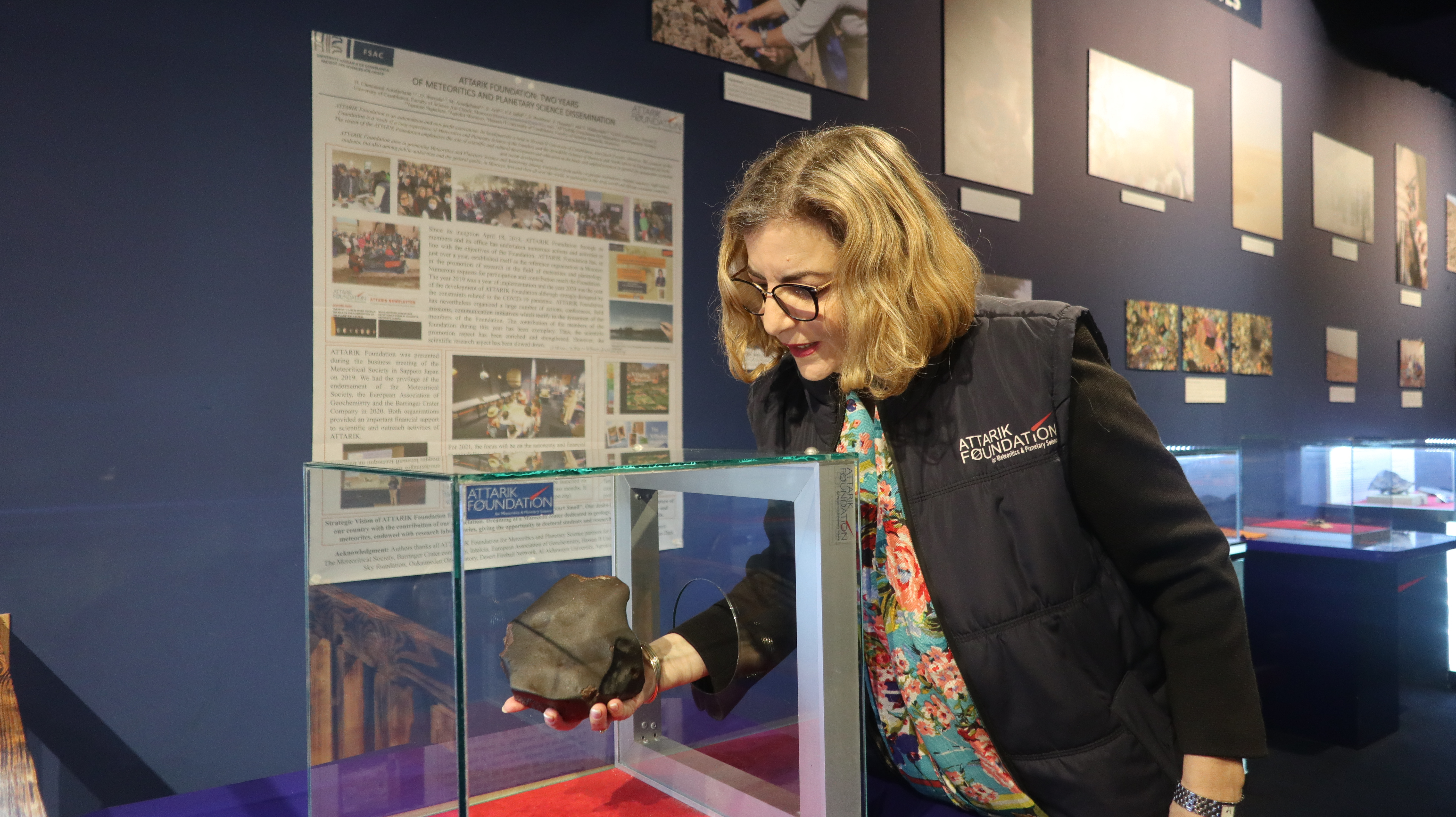 Hasnaa Chennaoui, la científica que acercó los meteoritos a los marroquíes