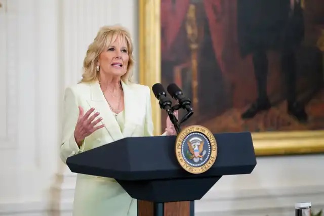 Reportaron amenaza de bomba en universidad comunitaria donde trabaja Jill Biden