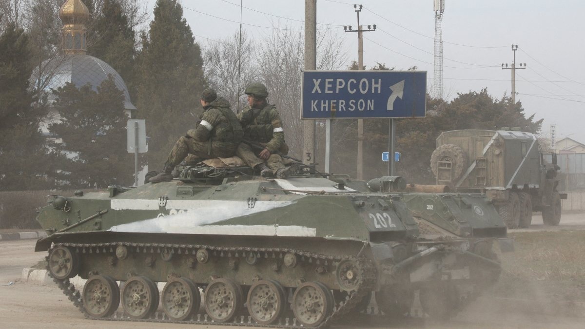 Militares del Kremlin bombardean colegios y jardines de infancia en Kherson