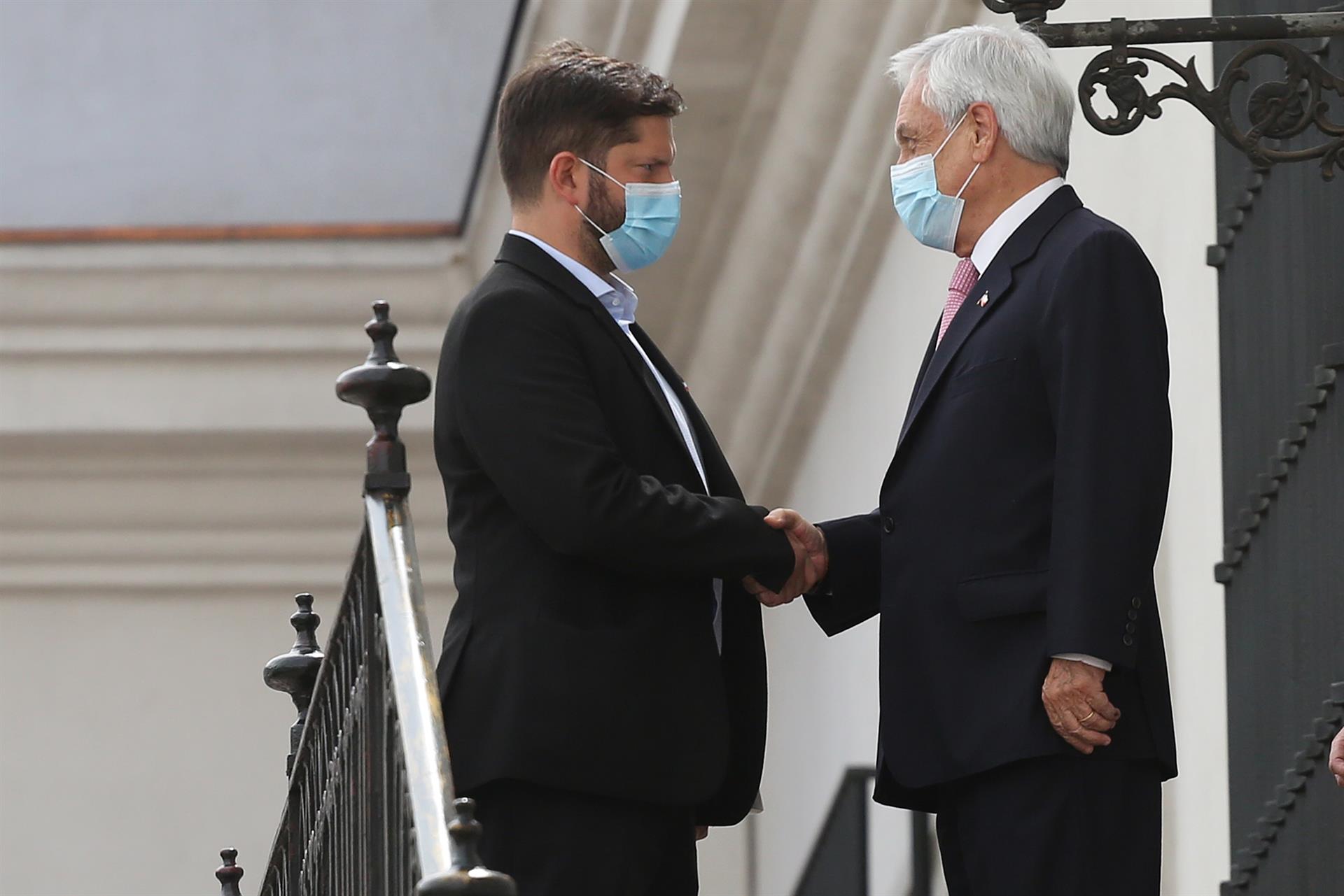 Sebastián Piñera se despide de la Moneda tras cuatro años de controvertida Administración