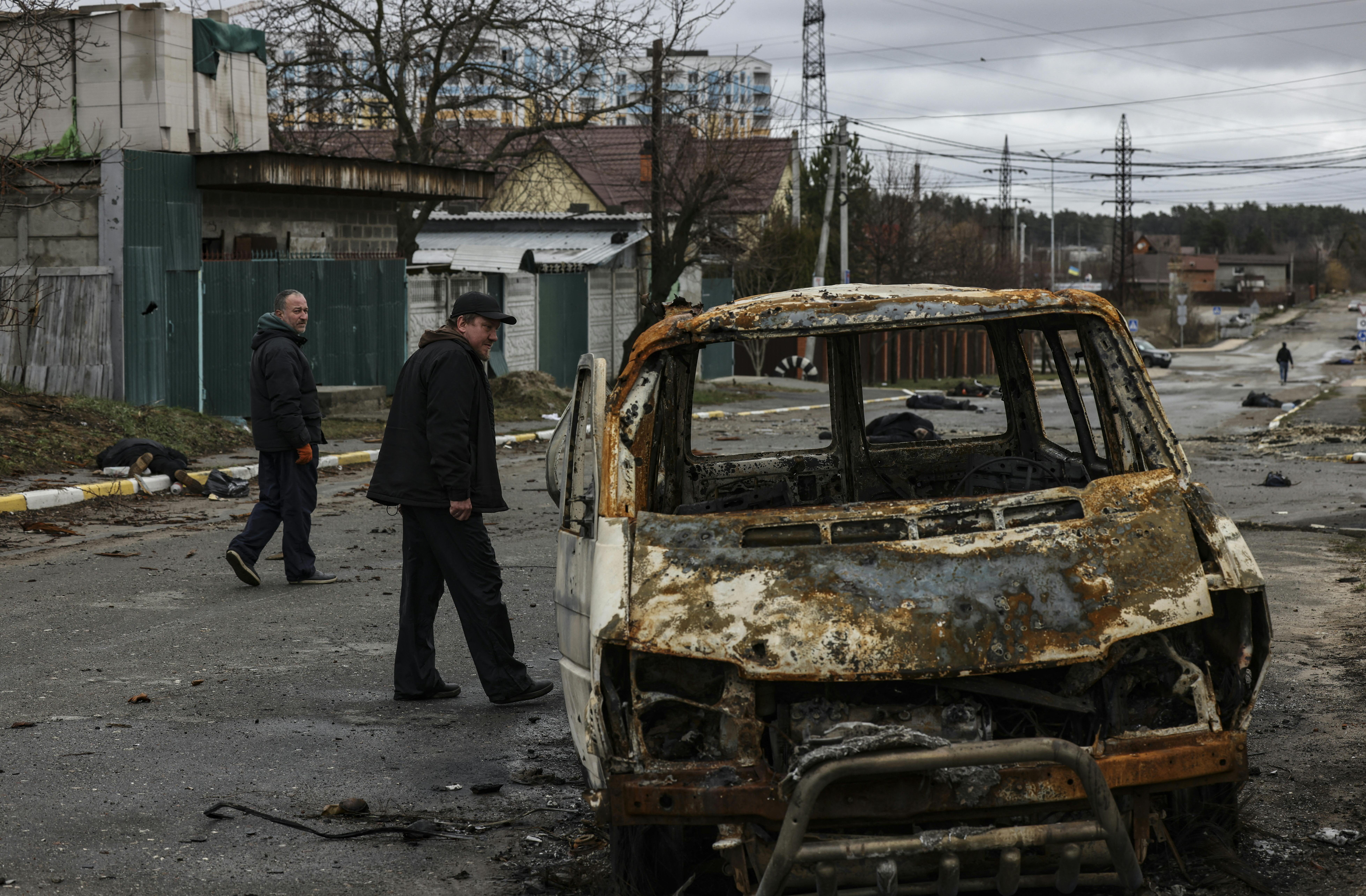Unas 300 personas enterradas “en fosas comunes” en ciudad ucraniana de Bucha
