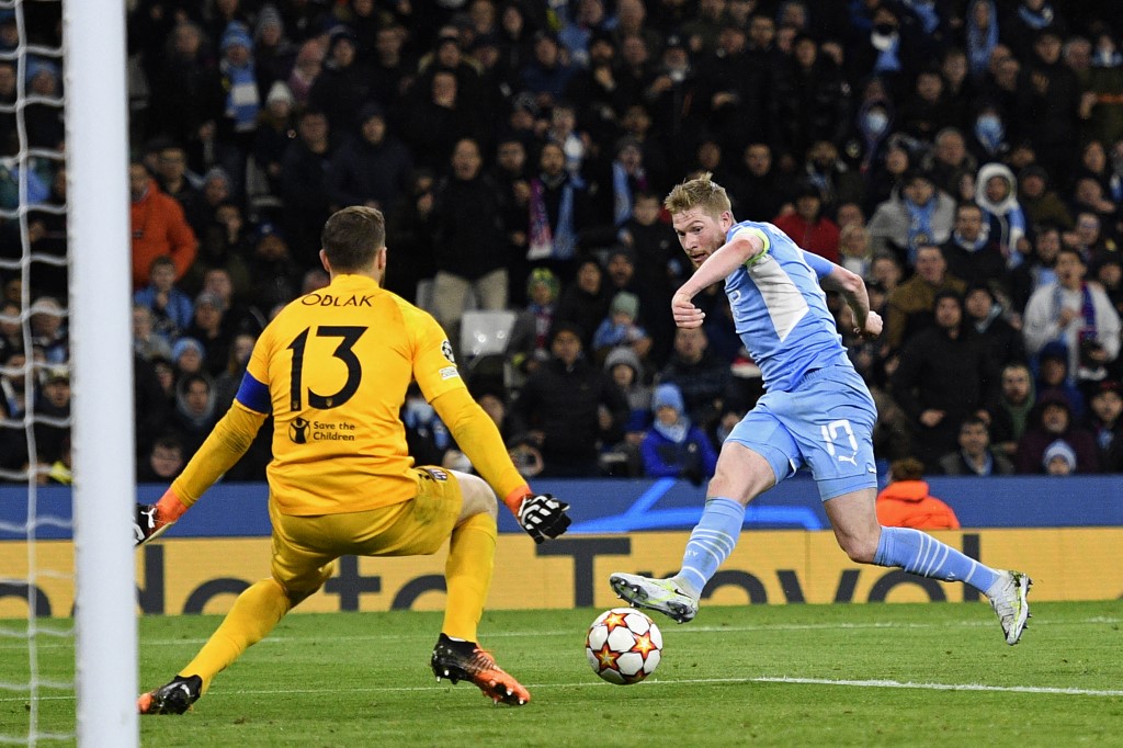 De Bruyne derribó el muro defensivo del Atlético de Madrid en la ida de cuartos