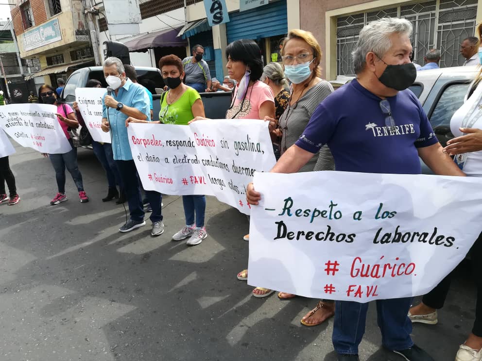 Sin agua, sin luz y ahora sin gasolina otra vez: la pesadilla cotidiana de los guariqueños