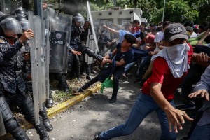 El País: Las víctimas de la violencia en Venezuela piden que la CPI reconozca su persecución política