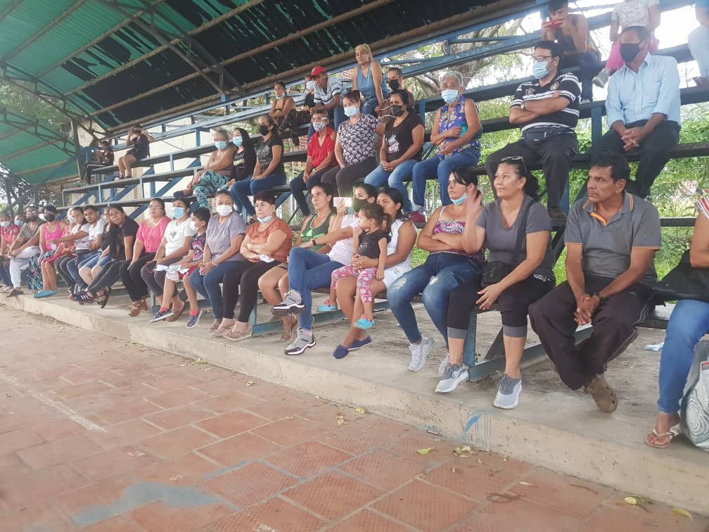 Habitantes de Nueva Arcadia en Ureña pagan a Hidrosuroeste y no reciben agua por tuberías