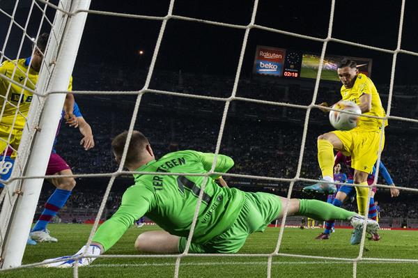 El Barcelona no pudo ante un Cádiz que hizo historia en el Camp Nou