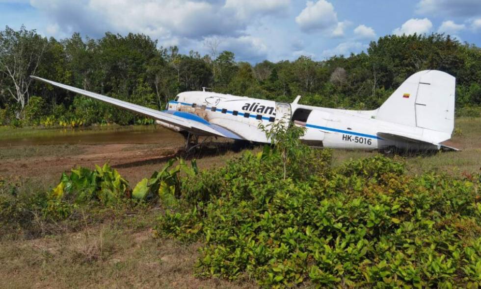 En VIDEO: Avión se salió de la pista y casi provoca una tragedia en Colombia