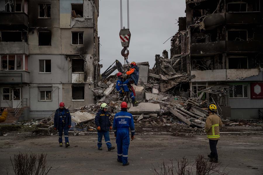 Los voluntarios, la clave para la reconstrucción de la Ucrania devastada