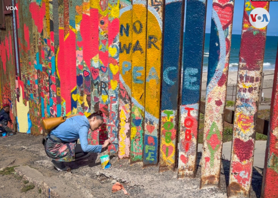 Muro fronterizo EEUU-México: De obstáculo a lienzo de la esperanza (Fotos)