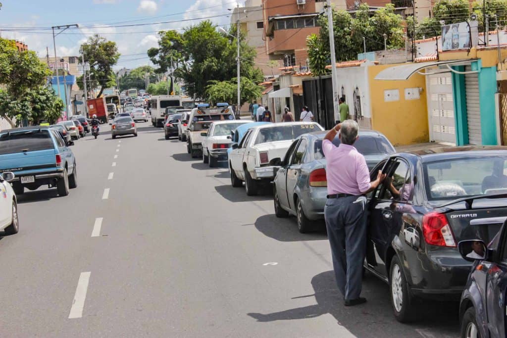 “Bachaqueo” de gasolina en Lara, al galope: dolarización no frena la corrupción