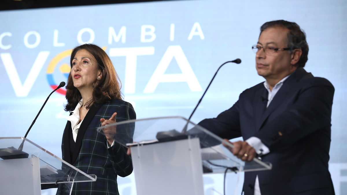 Denuncian que Ingrid Betancourt no puede volver a Colombia por falta de seguridad