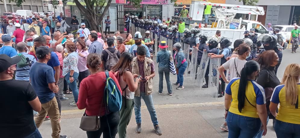 Gobernador chavista de Lara aplica la represión policial como una “solución” ante las protestas por agua