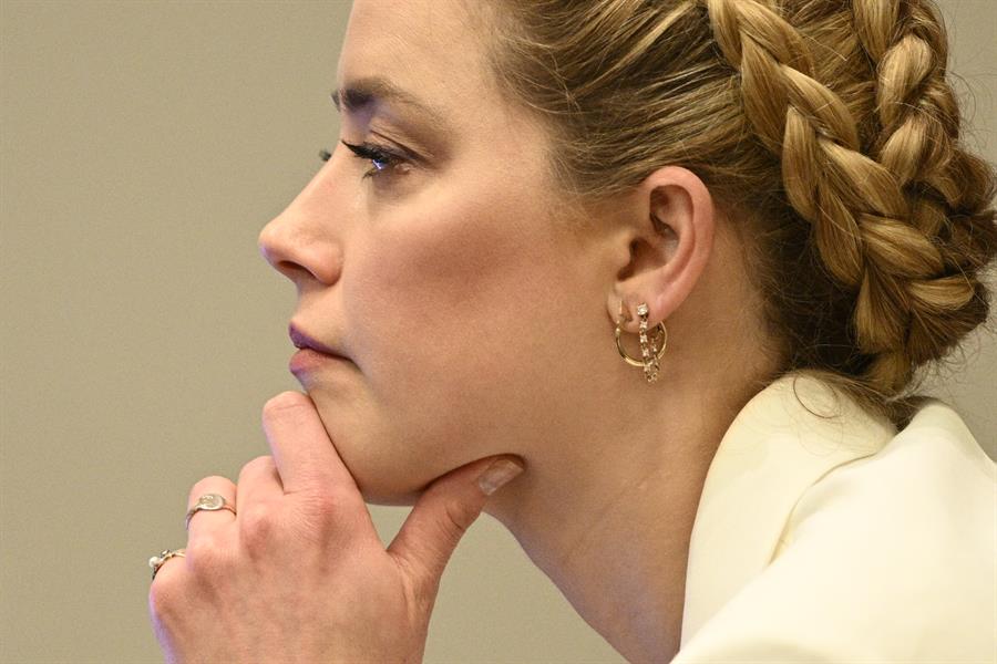 Amber Heard sufrió estrés postraumático por abuso de Johnny Depp, según psicólogo
