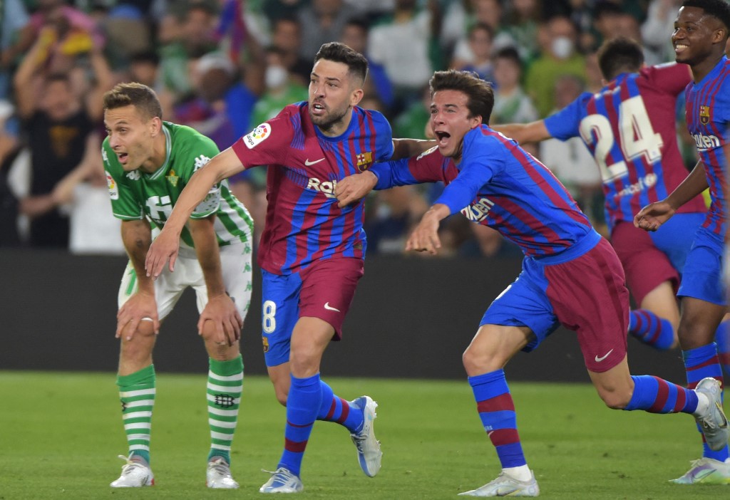 El Barça gana de visita al Betis y valida su billete a Champions