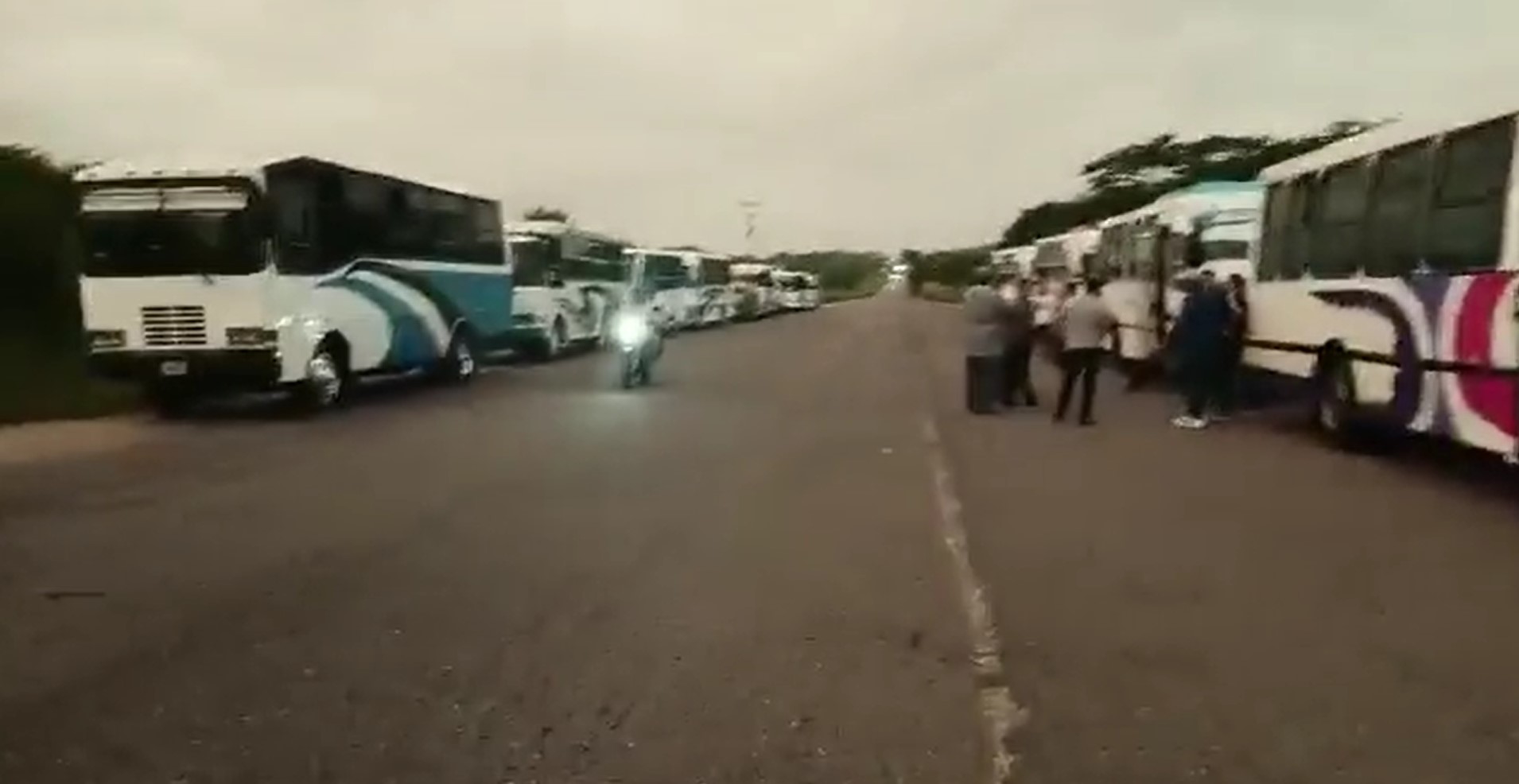 Transportistas de Machiques de Perijá se van a paro por falta de combustible