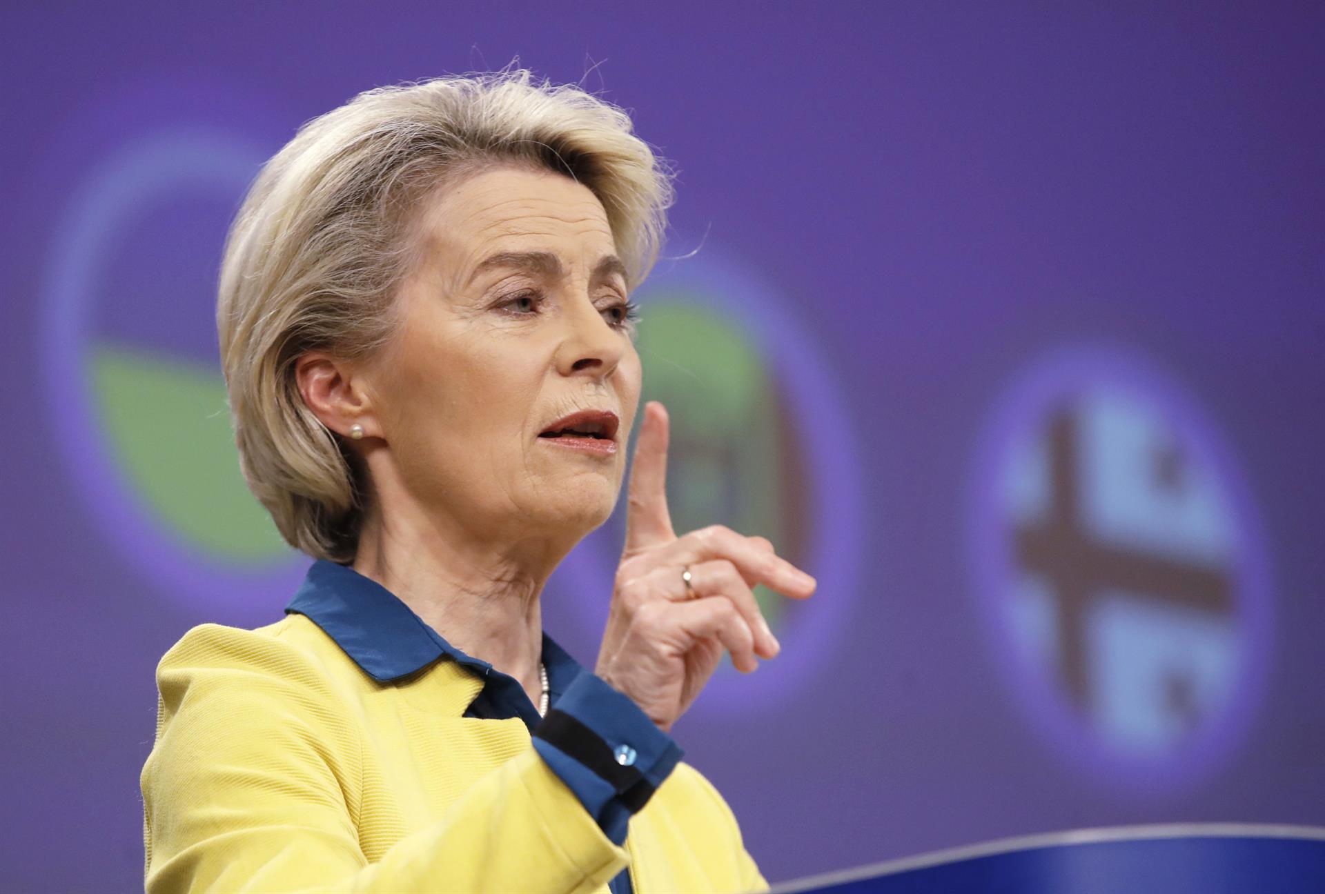 Von der Leyen insta a la UE a establecer un “límite” a los precios del gas ruso