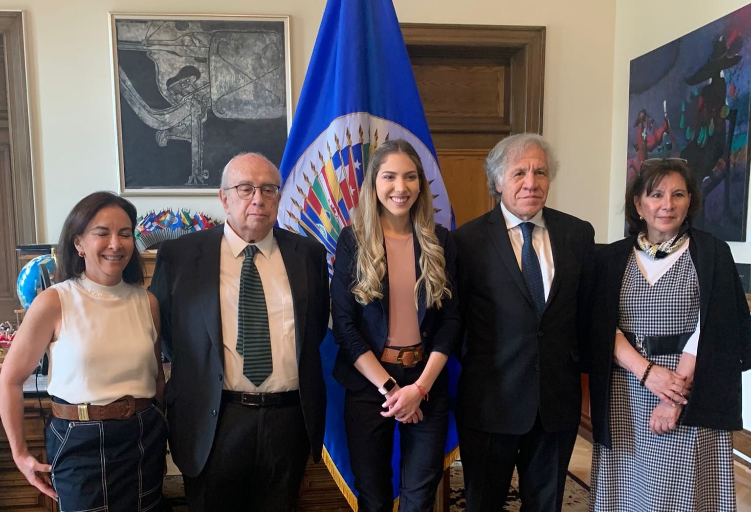 Luis Almagro habló con Fabiana Rosales sobre recientes ataques del chavismo a Juan Guaidó