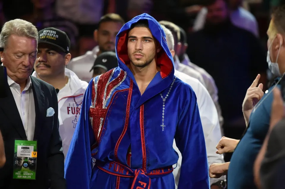 La razón por la cual EEUU le negó la entrada al boxeador Tommy Fury