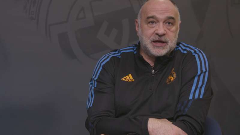 Pablo Laso, entrenador del Real Madrid de baloncesto, estable tras someterse a un cateterismo