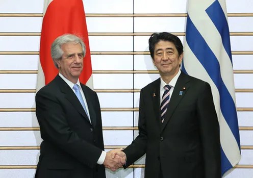 Uruguay condena el asesinato de Shinzo Abe, “un amigo” del país