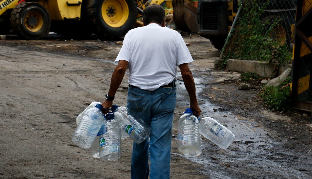 Comerciantes y vecinos se unieron en Altagracia de Orituco para repudiar incremento desmedido de los servicios públicos