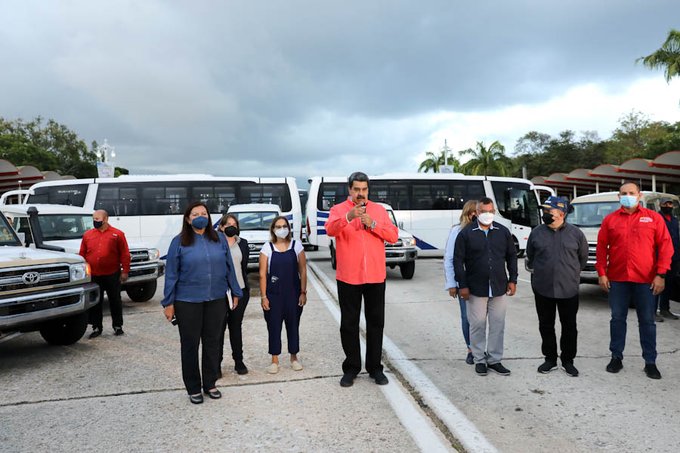 Maduro insistió con el cuento de que incendio de galpón del Ivss fue “un ataque terrorista”