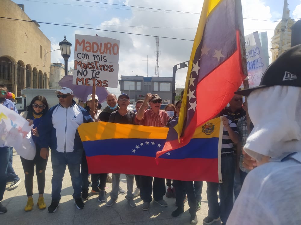 Educadores zulianos están “hasta la coronilla” de las humillaciones del régimen chavista